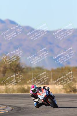 media/Jan-10-2025-CVMA Friday Practice (Fri) [[489e0da257]]/Group 4 and Trackday/Session 5 (Turn 7)/